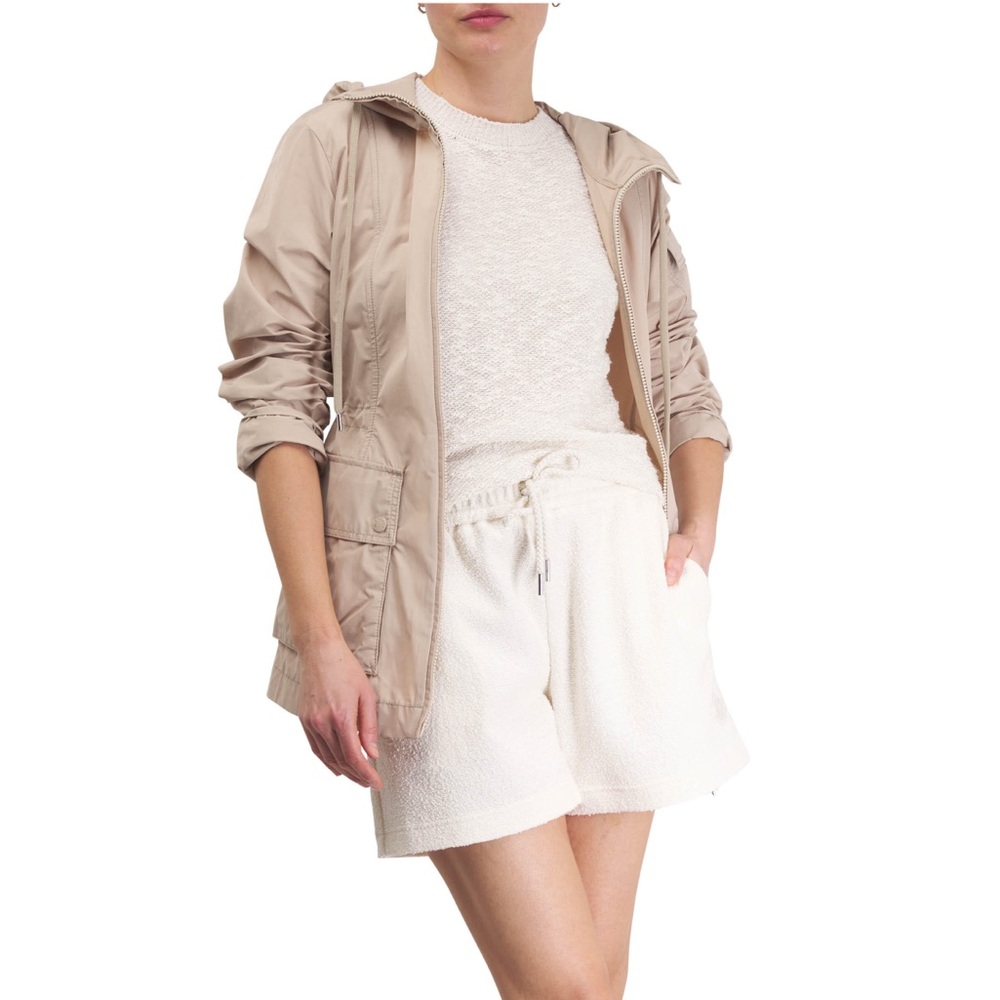 L.L. Bean Beige Utility Jacket with Hood - Picture 8 of 9
